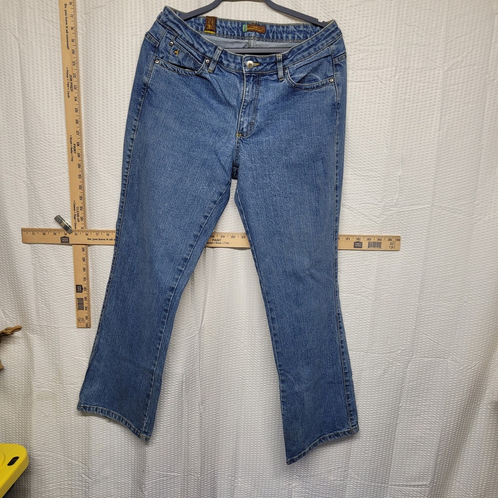 Vintage Wrangler Aura Womens Bootcut Jeans Medium Wash Short Rise Blue Denim